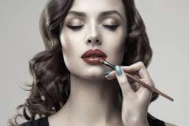 Makeup Secrets: Professional Makeup Tips and Tricks for Women